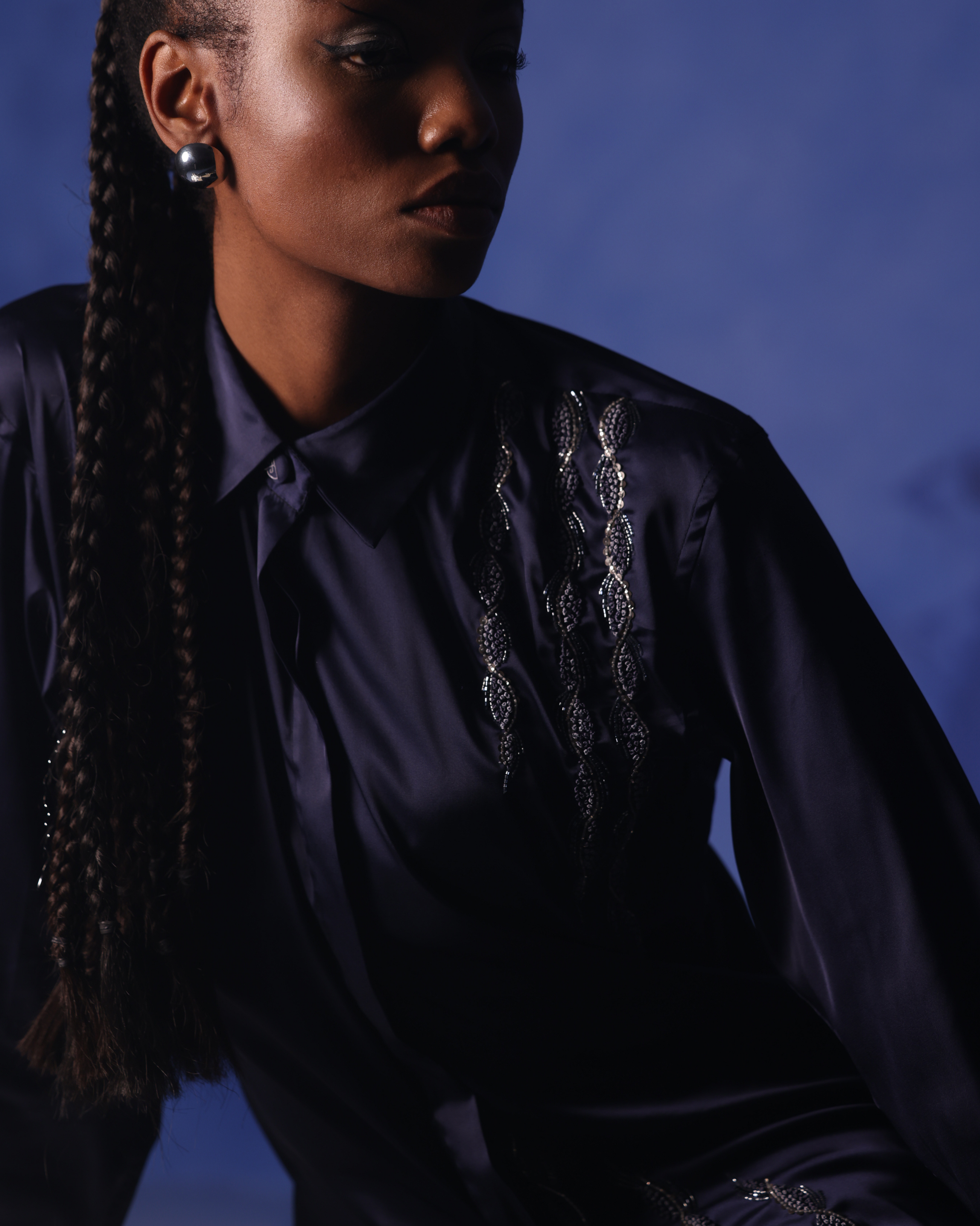 Amira Line Embroidery Shirt