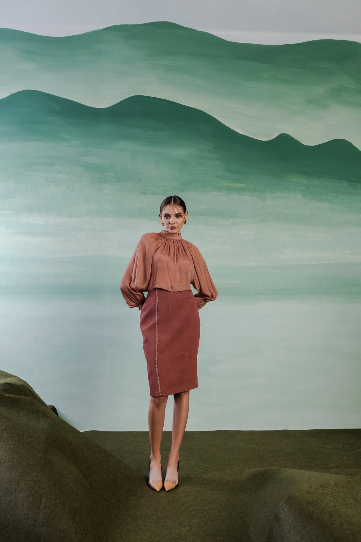 Gathered Puff Sleeve Top – Imperial - Pinkish Brown