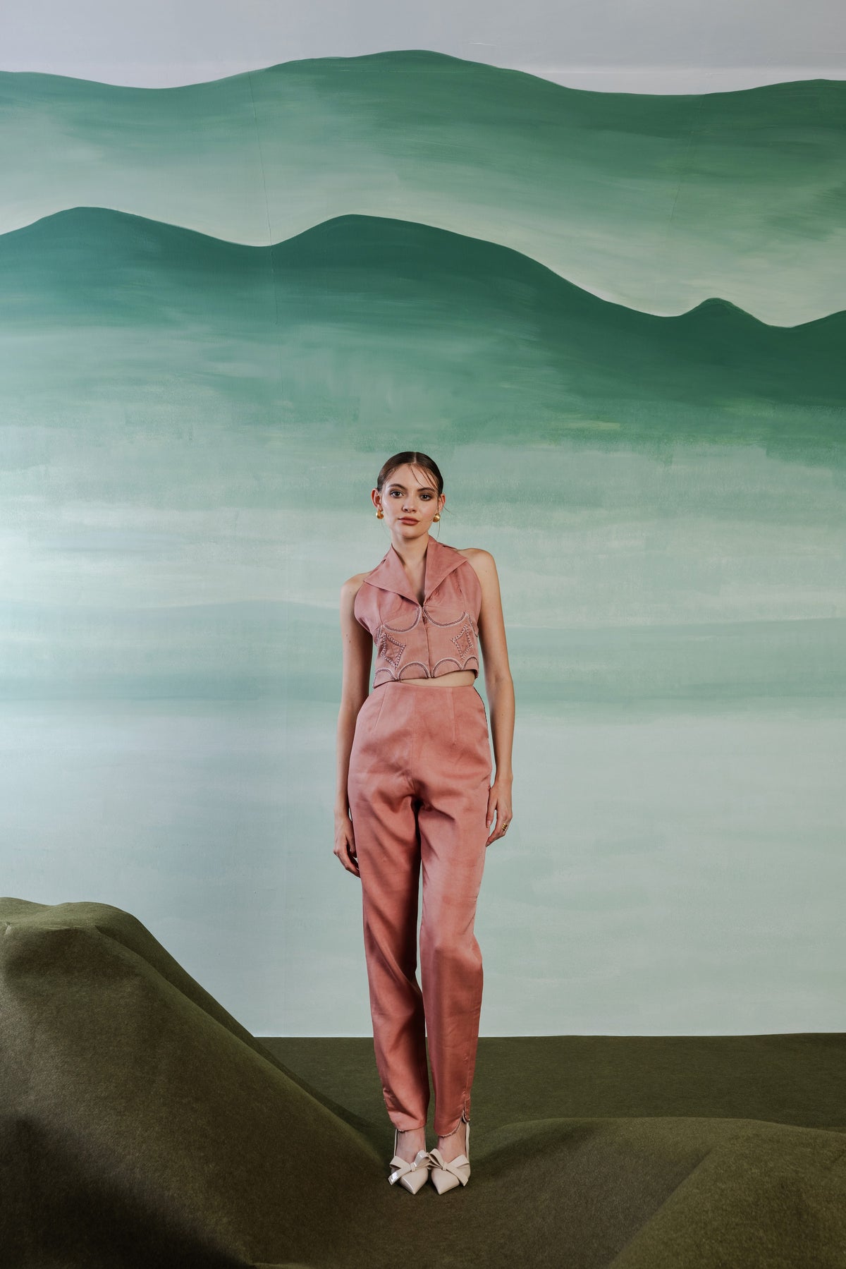 Lapel Collar Crop Vest – Aurelian - Pinkish Brown