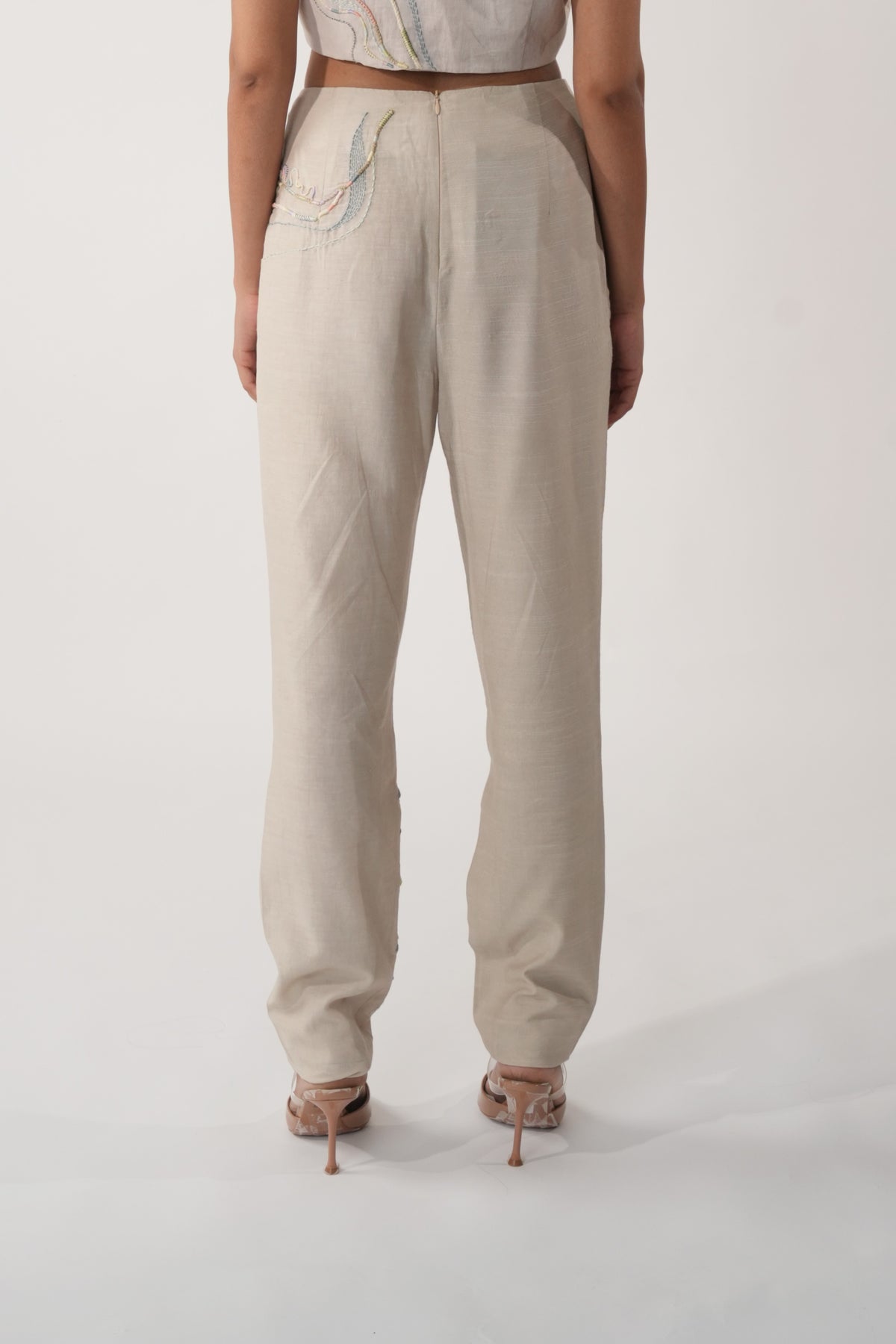 Pleated Narrow Trousers – Blade - Beige