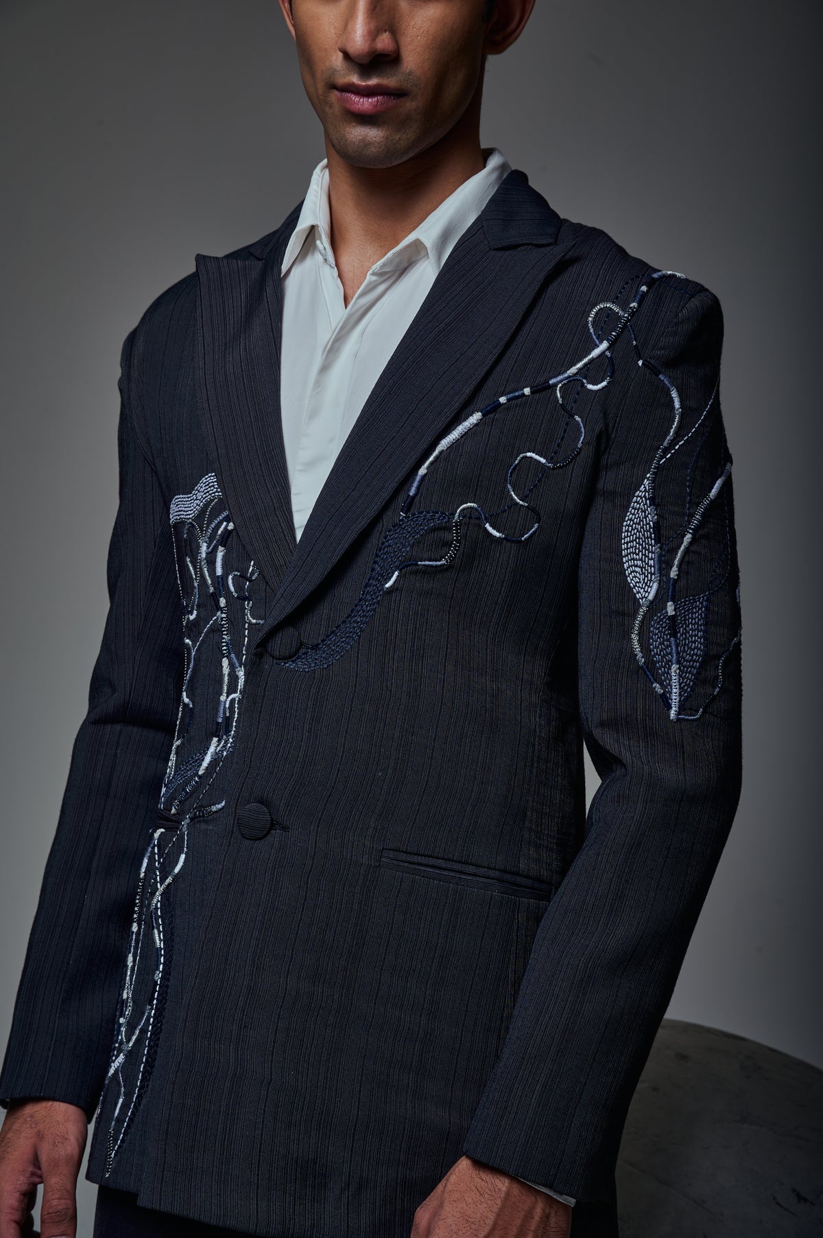 Men's Abstract Embroidered Blazer – Inkflow - Black