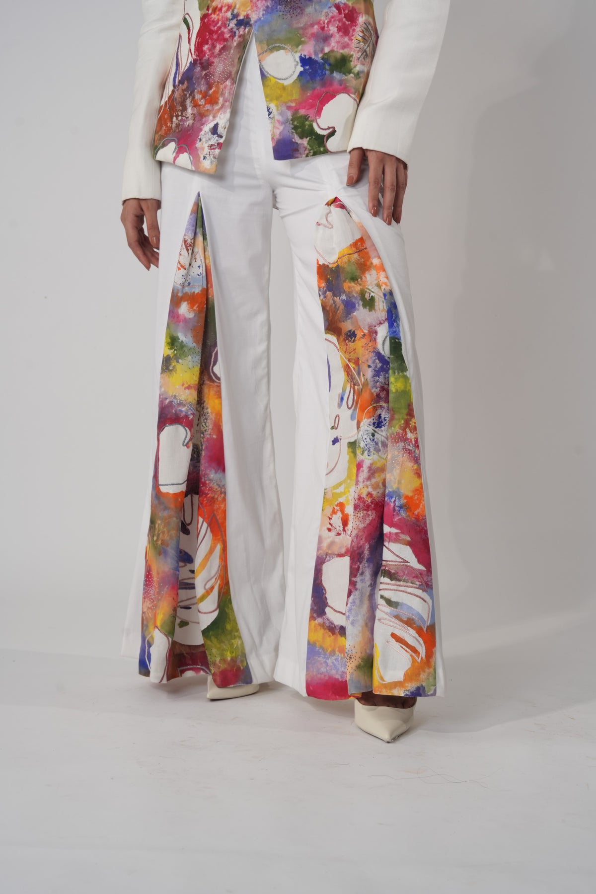 Front Pleated Flared Trousers – Abstract Art - White