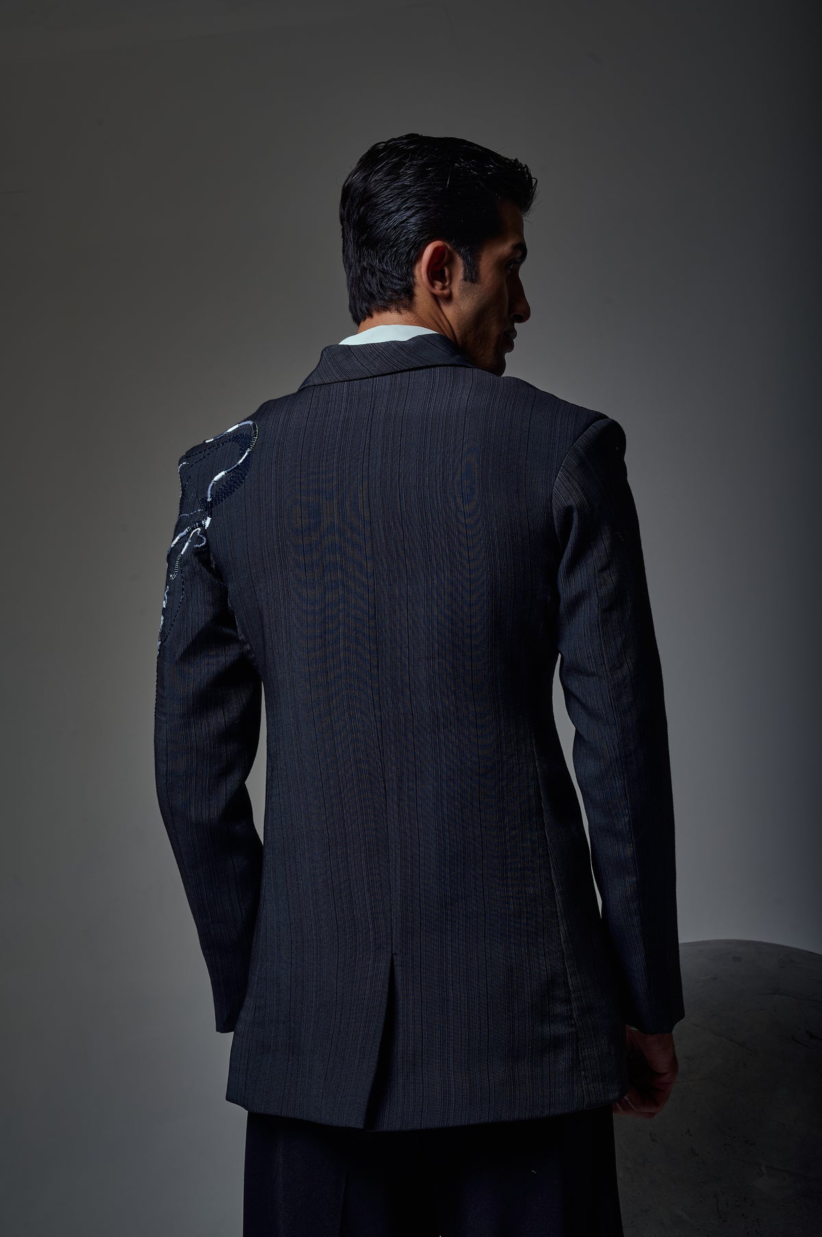 Men's Abstract Embroidered Blazer – Inkflow - Black