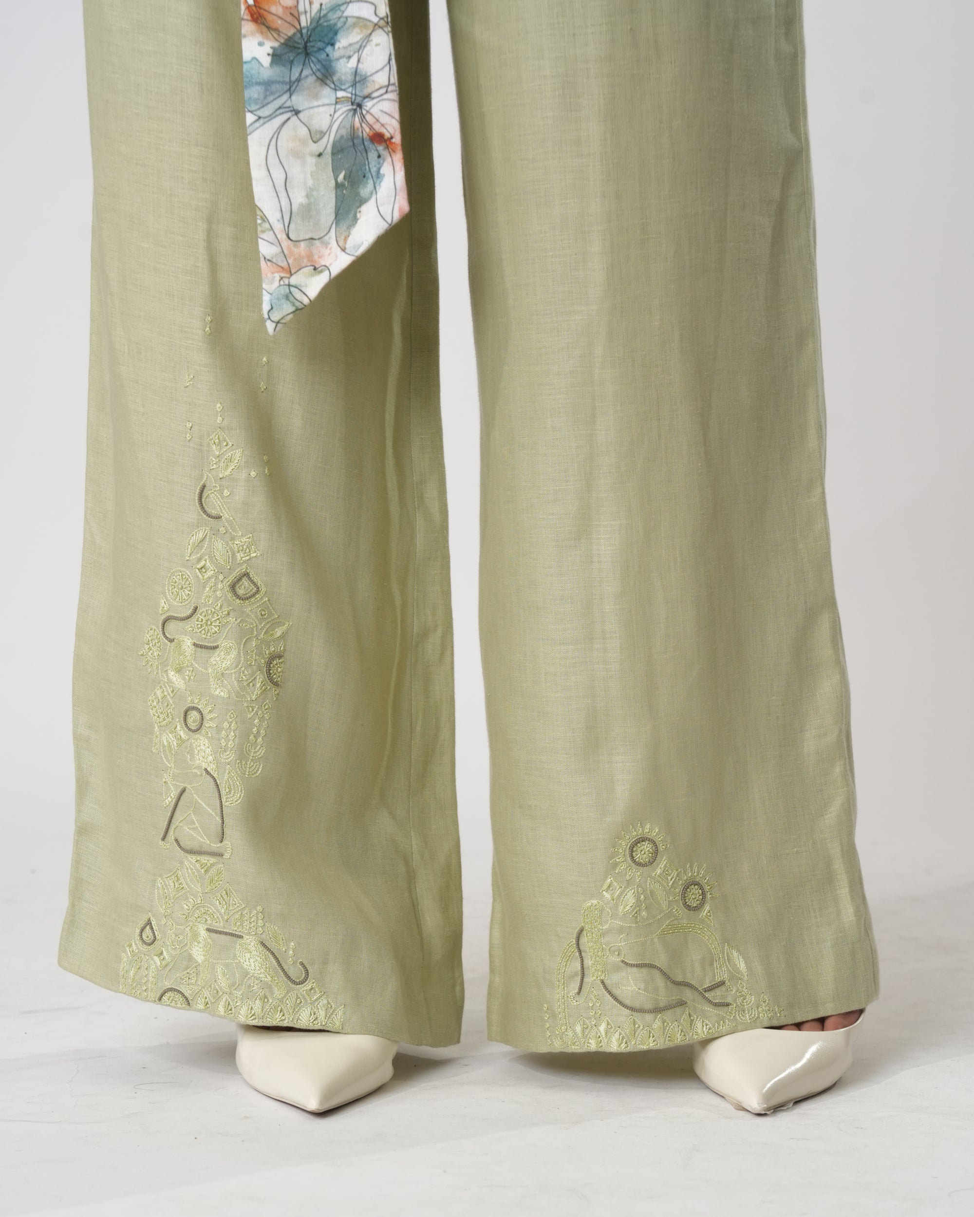 Aranya Hourglass
