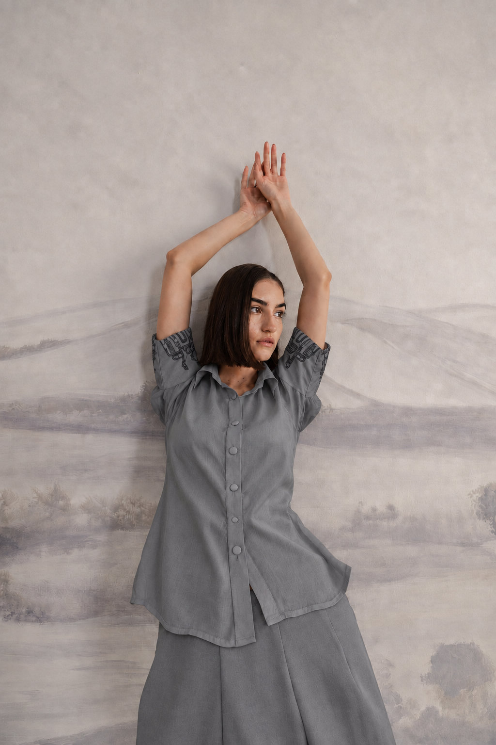 Embroidered Cuff Satin Shirt – Ensemble - Mid Grey