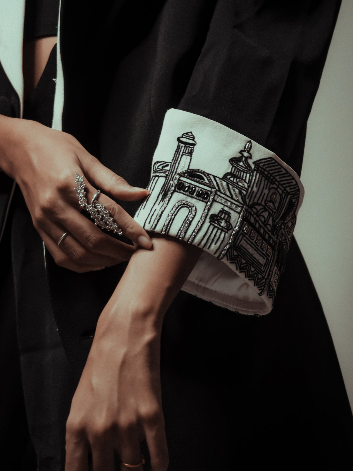 Colour Block Long Blazer – Imperial - Black