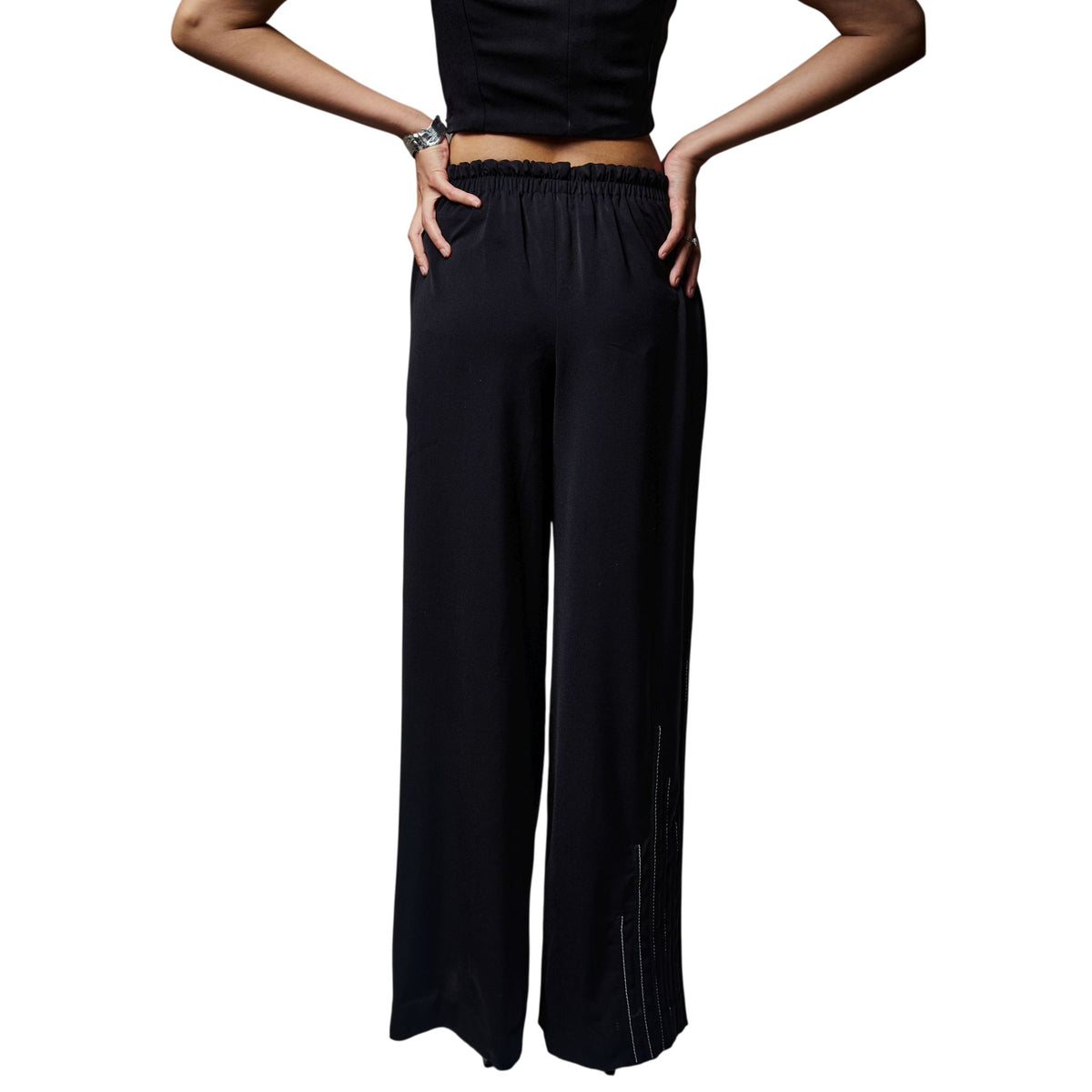 Line Embroidered Wide-Leg Trousers – Flow - Black