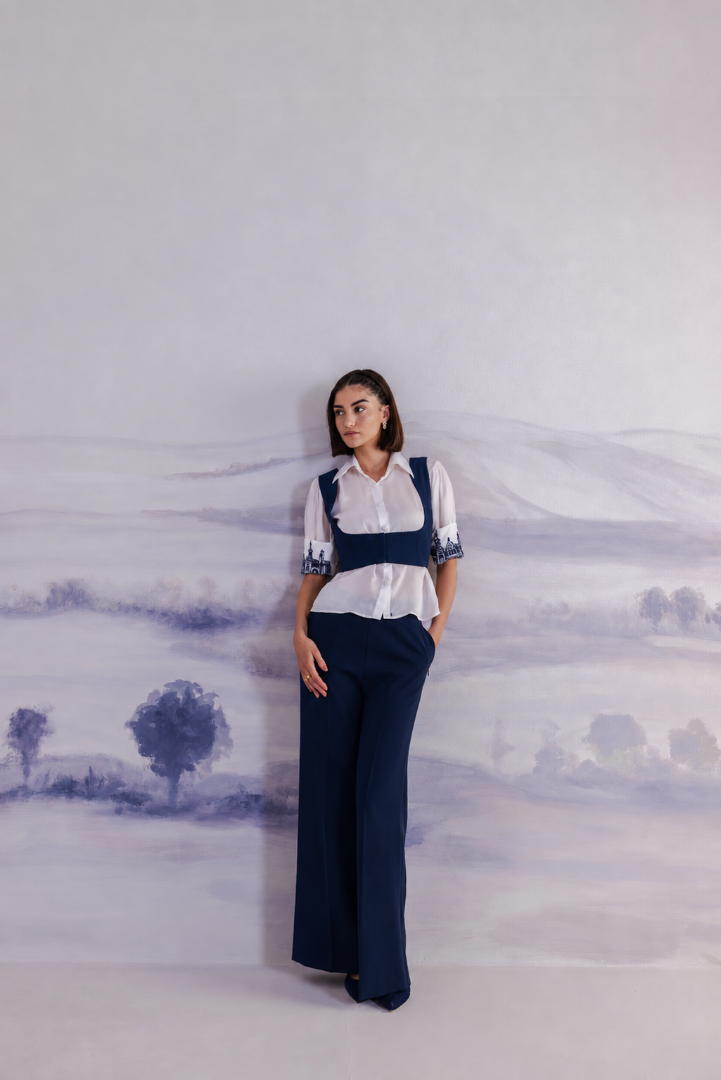 Cropped Hook Front Vest – Latin - Poseidon Navy