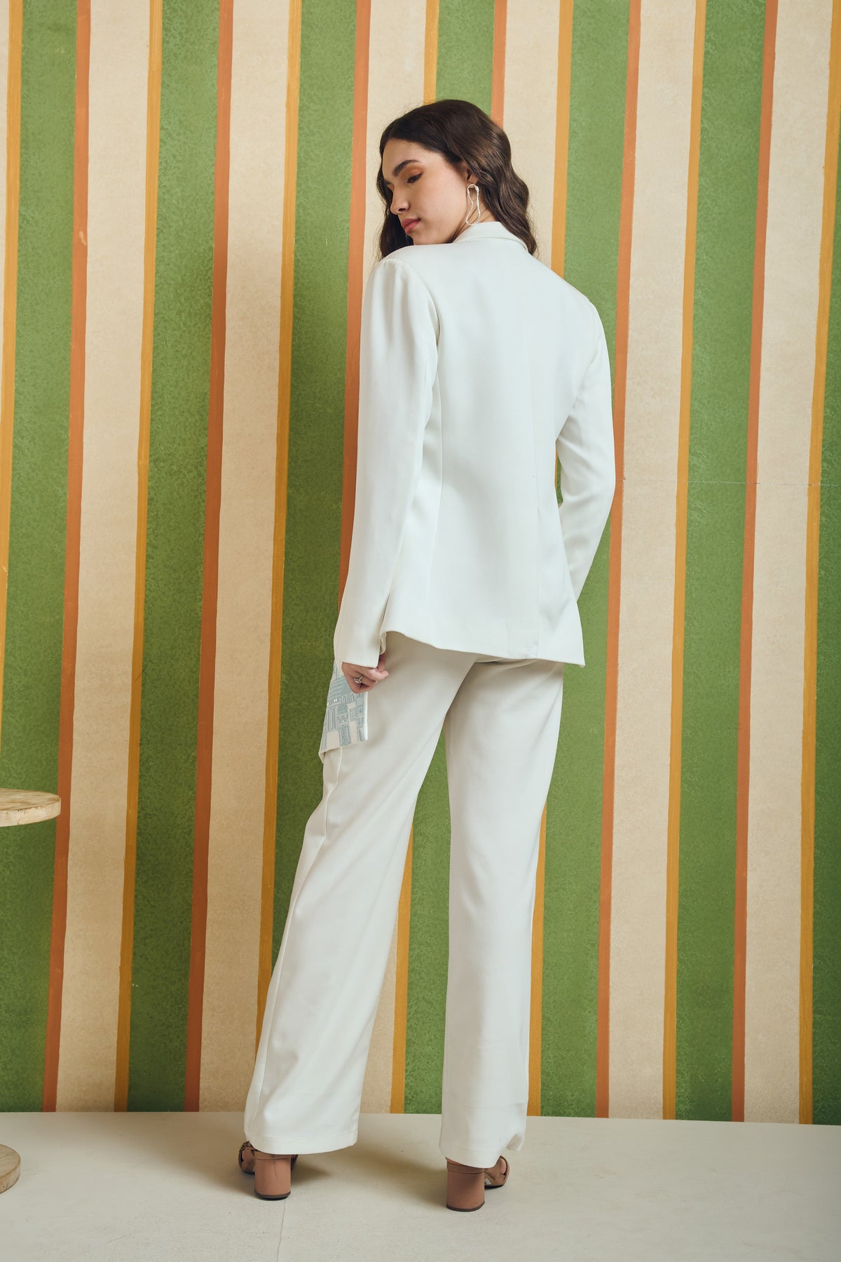 Asymmetric Detachable Blazer – Switch - White