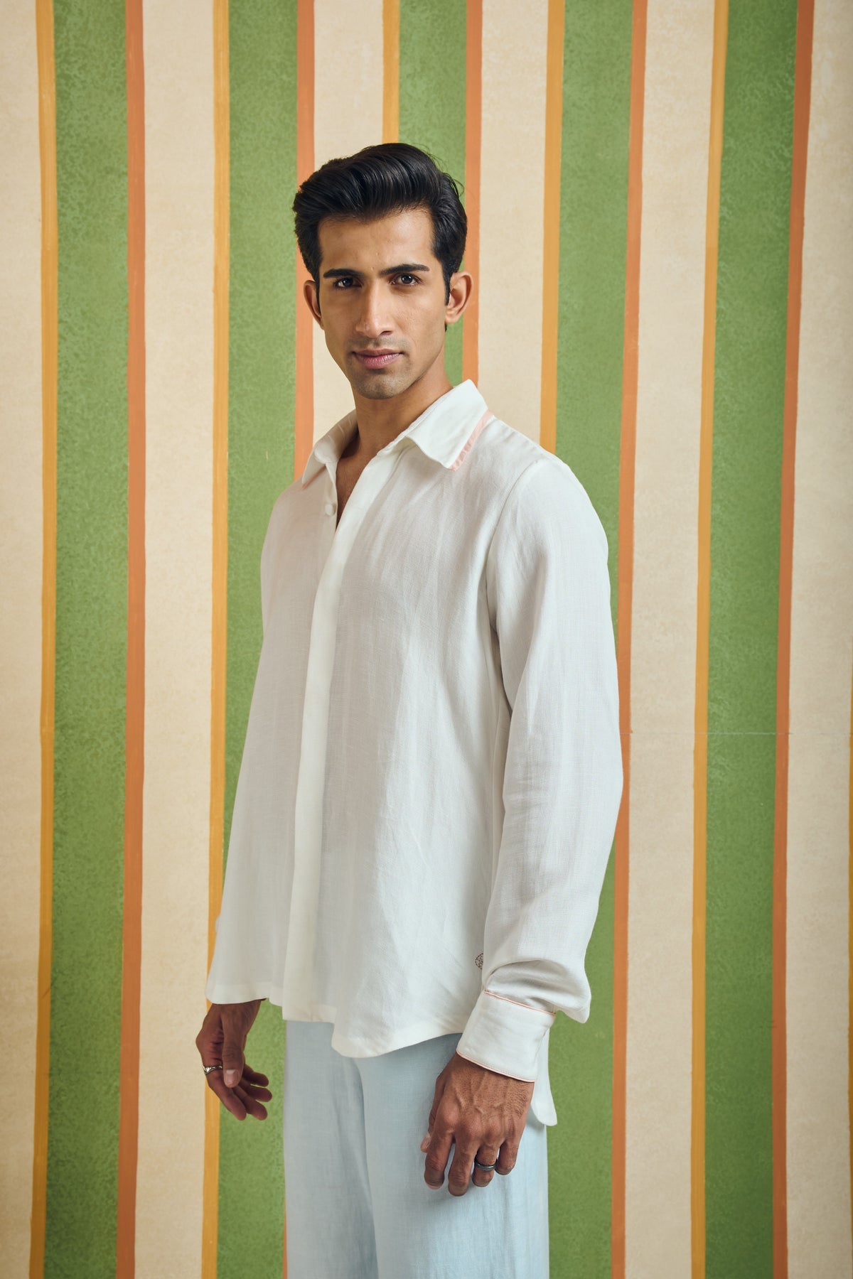 Men's Back Embroidered Linen Shirt – Crest - White