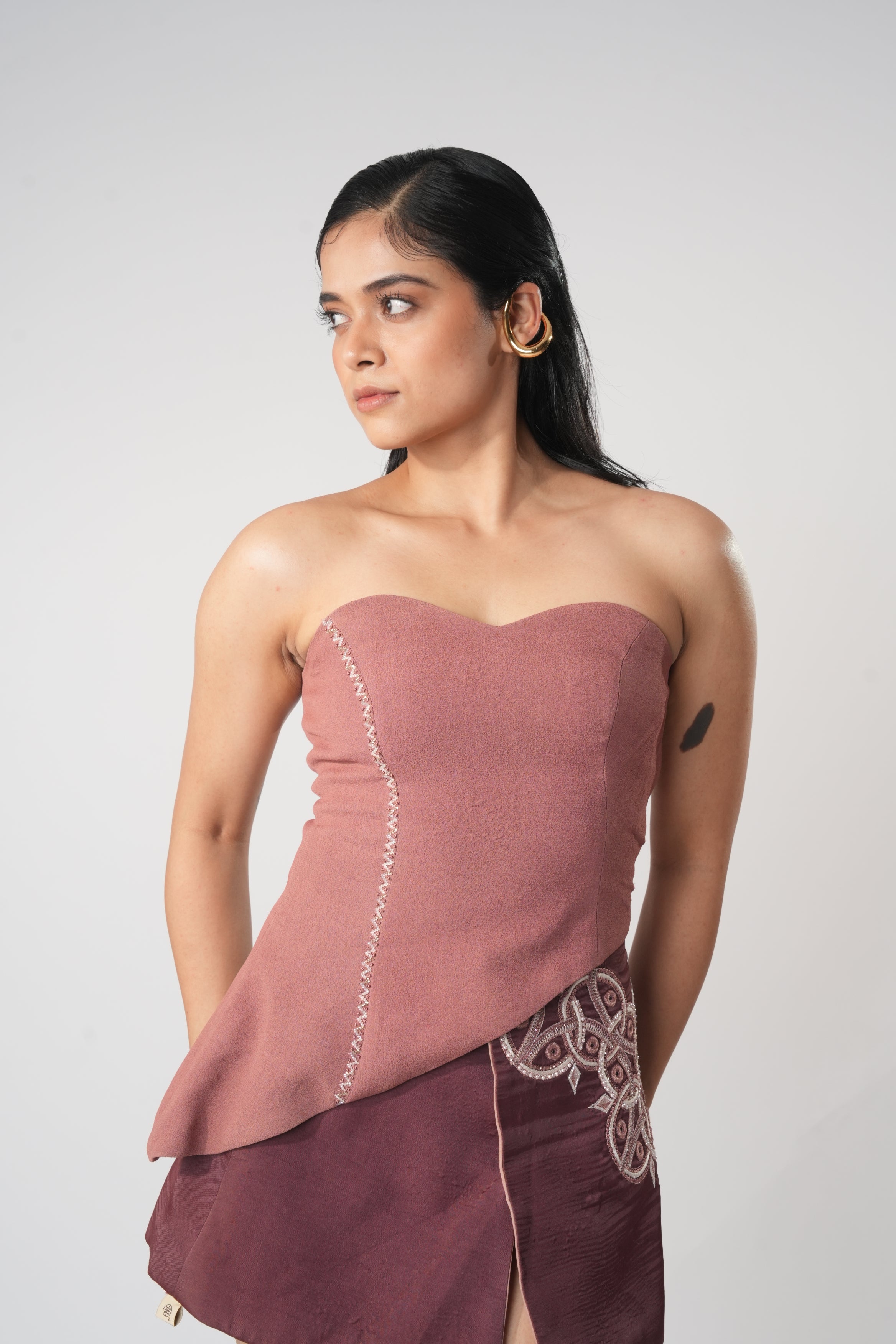 Knoticia corset